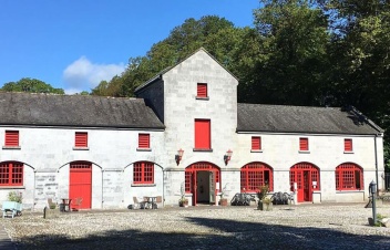 			Coole Park Tearooms