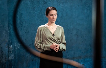 			Siobhán Cullen In Once Upon A Bridge By Sonya Kelly  A Druid Production  Image By Emilija Jefremova News Article