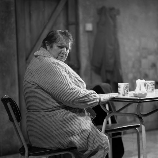 Anna Manahan in a black-and-white production photo of Martin McDonagh's The Beauty Queen of Leenane.